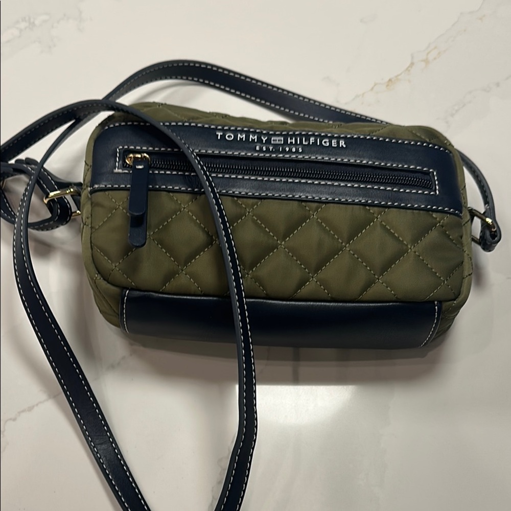 NWOT- Tommy Hilfiger Olive & Navy Quilted Crossbody With Gold Color Hardware.